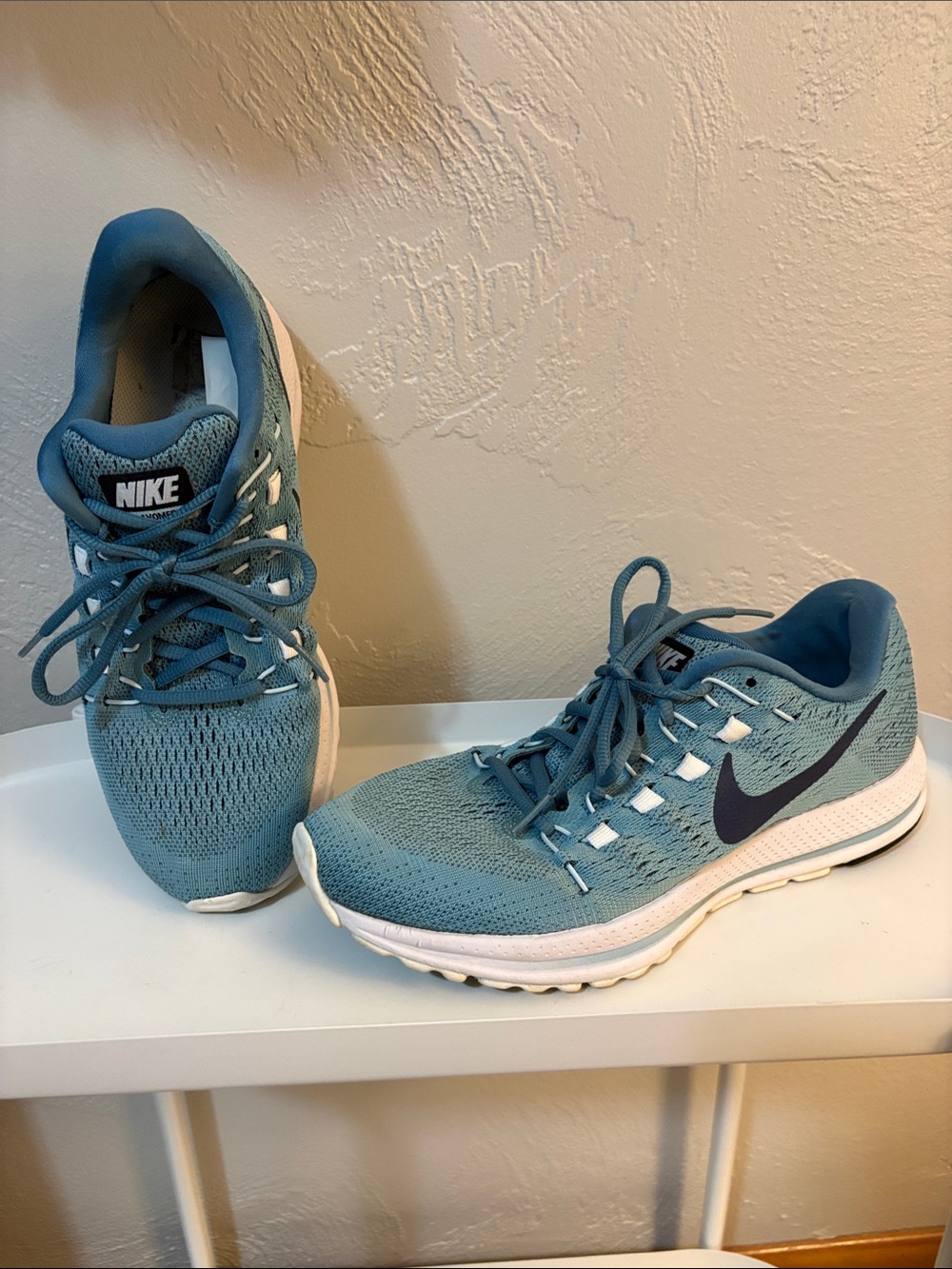 Nike Women's Teal Knit Running Shoes with Black Swoosh